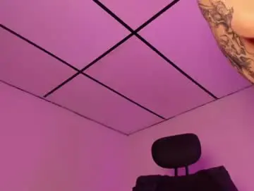 Abby_redd  live sex cam
