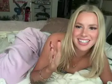 Bella_christian  live sex cam