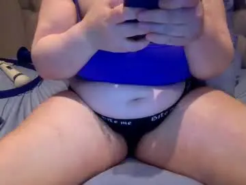 Fatbitchwinter  live sex cam