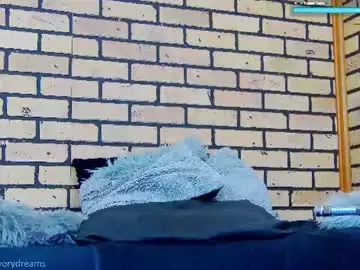 Ivorydreams  live sex cam
