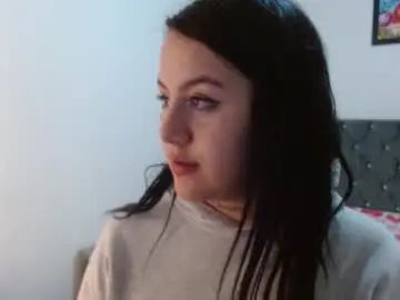 Naughtyplayass  live sex cam