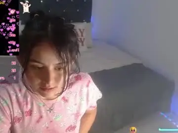 Naughtyplayass  live sex cam