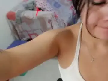 Naughtyplayass  live sex cam