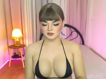 Princesshugecumontop  live sex cam