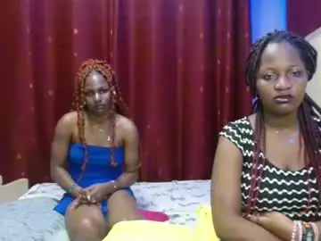 Raven_luxe  live sex cam