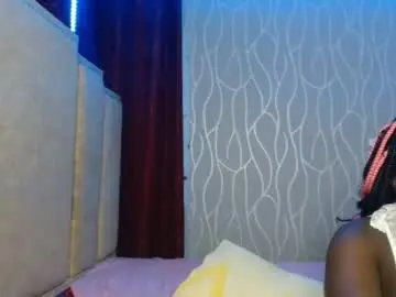 Raven_luxe  live sex cam