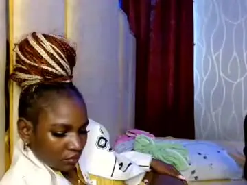 Raven_luxe  live sex cam