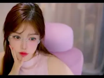 Xinyan_w  live sex cam