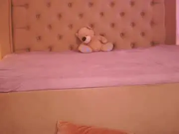 Chloeobrilx  live sex cam