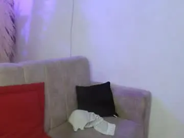 Daniela512561107813  live sex cam