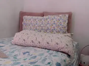 Glitterwater  live sex cam