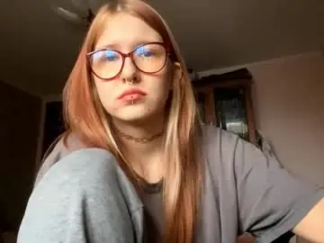 Karinamuccia  live sex cam
