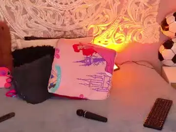 Malaikabrown  live sex cam
