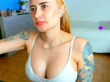 Pennyy__  live sex cam