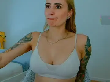 Pennyy__  live sex cam