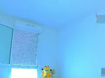 Pennyy__  live sex cam