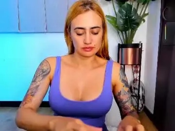 Pennyy__  live sex cam