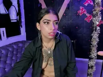 Teeennaugthy18  live sex cam