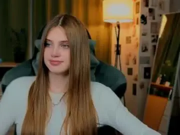 Yourbeautyarya  live sex cam