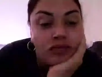 Amazonnnnn33  live sex cam