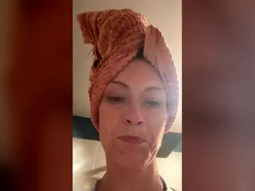 Caseys6xxxluts  live sex cam
