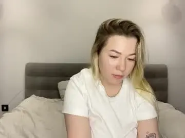 Emberbunny  live sex cam