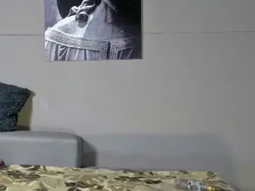Hulk_girl212  live sex cam