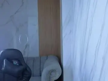 Lunafemme_tf  live sex cam