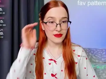 Pieni_kissa  live sex cam