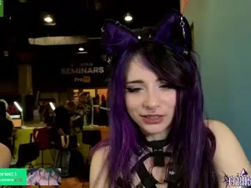 Crimsonkitten  live sex cam