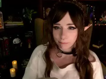 Crimsonkitten  live sex cam