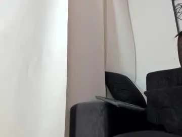 Cute_pau17  live sex cam