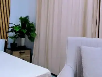 Cutemirage  live sex cam