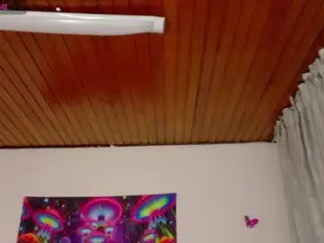 Geminis_xxx1  live sex cam