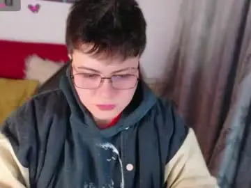 Geminis_xxx1  live sex cam