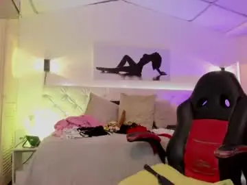 Houseigth_  live sex cam