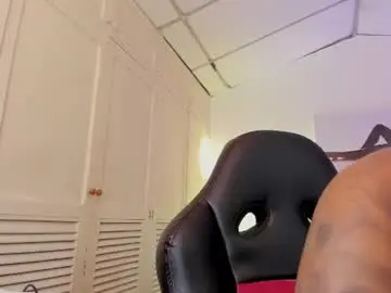 Houseigth_  live sex cam