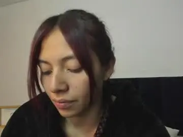 Melanie_roux_  live sex cam