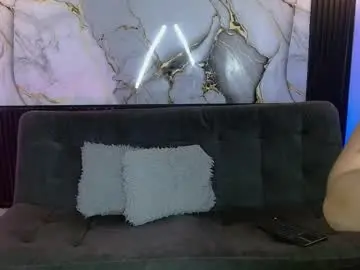 Naughtty_doll  live sex cam