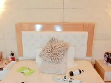 Ninamartins  live sex cam