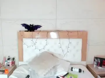 Ninamartins  live sex cam