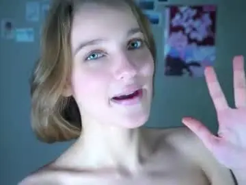Novellarinderknecht  live sex cam
