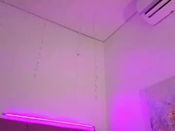 Pia_stone1  live sex cam