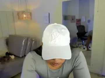 Veronica_b07  live sex cam