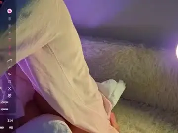 Very_satrange_things  live sex cam