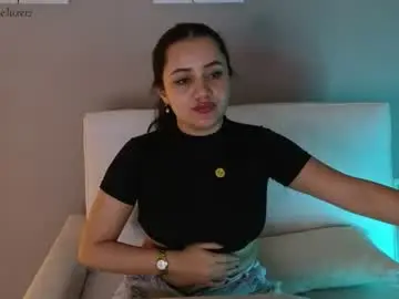 Isabela_bla12  live sex cam