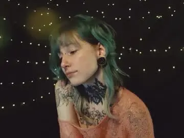 Littlespacemouse  live sex cam