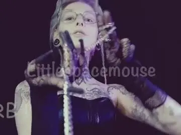 Littlespacemouse  live sex cam