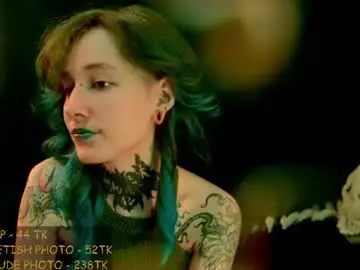 Littlespacemouse  live sex cam