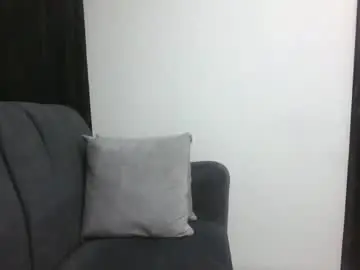 Violetta_m_  live sex cam